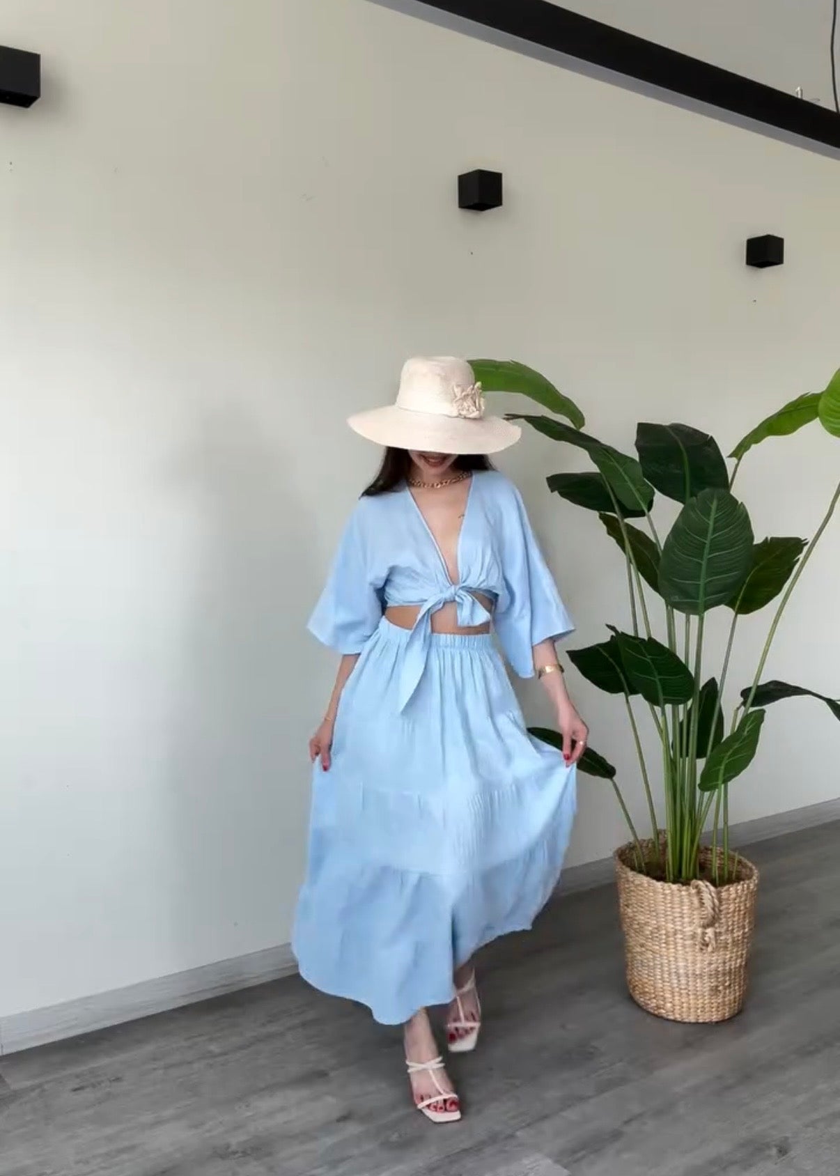 Tropical Set